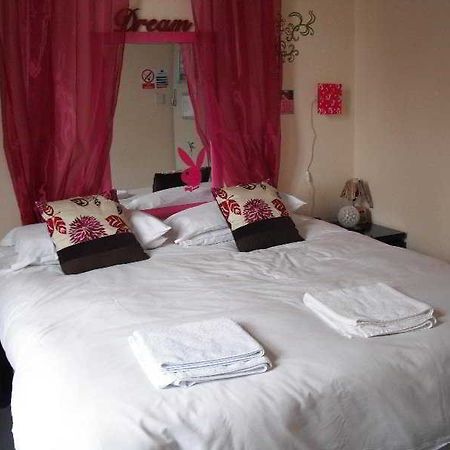 Art Roch Hostel 에든버러 외부 사진