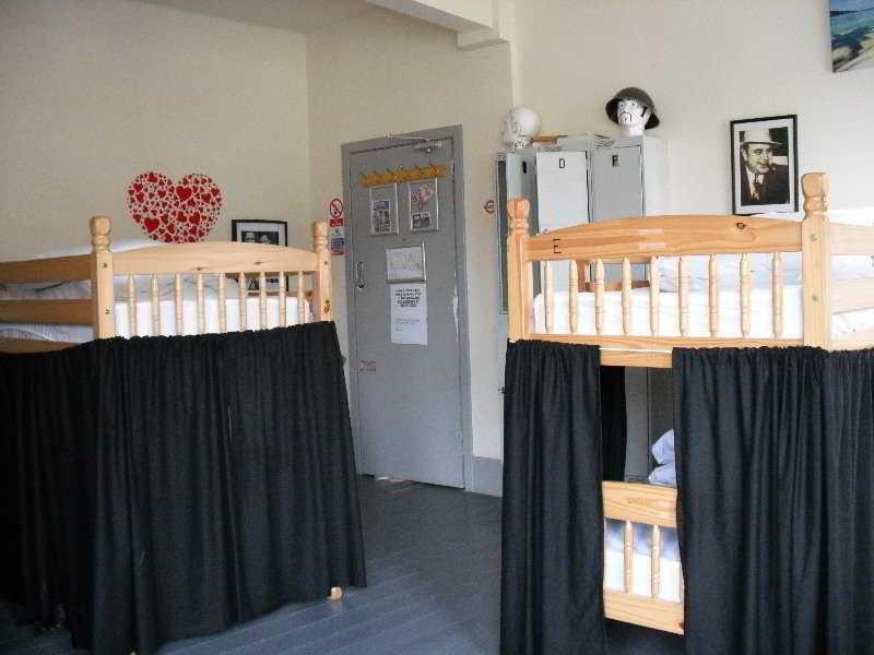 Art Roch Hostel 에든버러 외부 사진